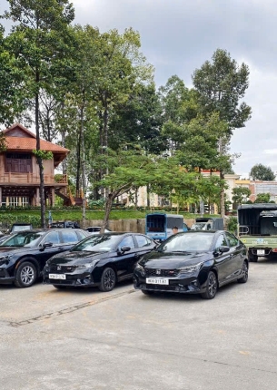 Hạng B số tự động